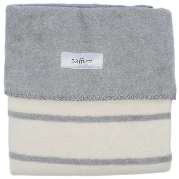 Zaffiro Grijs & Ecru Gestreept 100 x 150 cm Ledikantdeken 15366 Zaffiro Grijs & Ecru Gestreept 100 X 150 Cm Ledikantdeken 15366 -Winkel Voor Babyreisartikelen 23481 grijsecrustrependeken