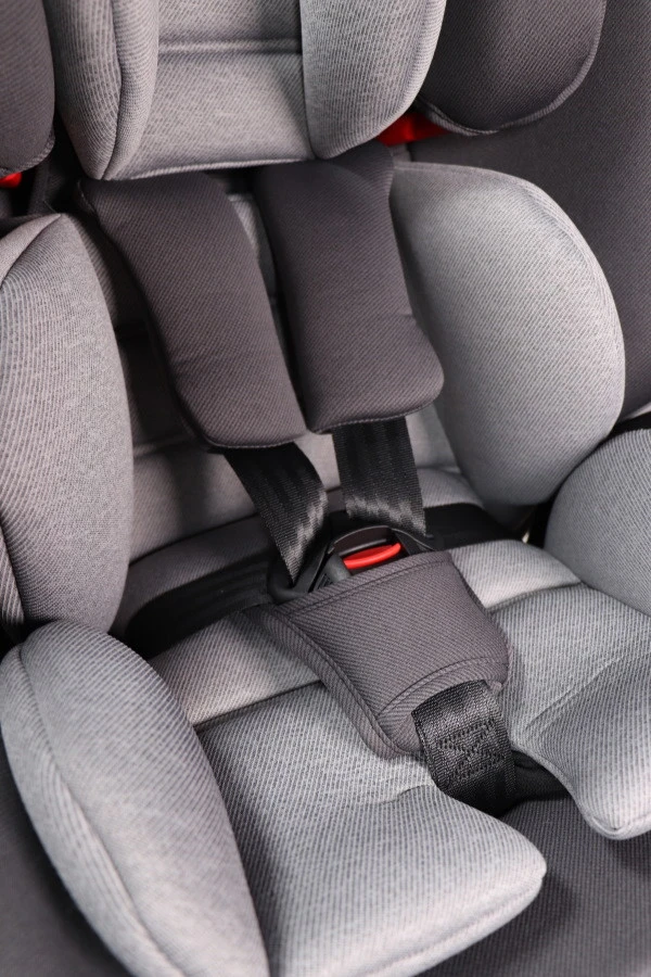 Ding Cruz Dark Grey 360° Isofix Autostoel 0-36kg DI-101920 Ding Cruz Dark Grey 360° Isofix Autostoel 0-36kg DI-101920 -Winkel Voor Babyreisartikelen di 101920 ding cruz dark grey safety belt