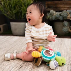 Infantino Go Gaga Mirror Pal Turtle Spiegel BK-216003 -Winkel Voor Babyreisartikelen infantino go gaga mirror pal turtle spiegel bk 216003 3