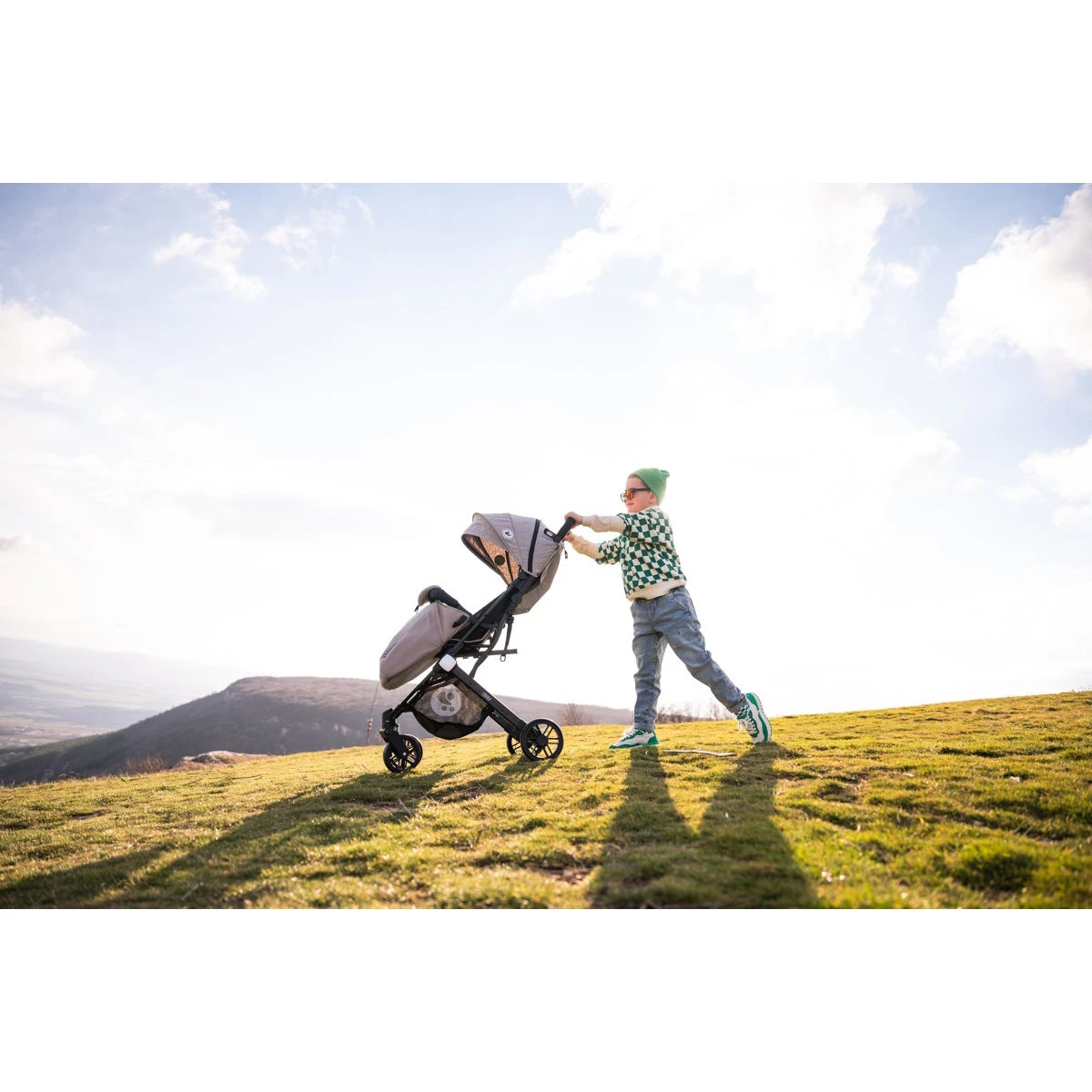 Lorelli Fiorano Dolphin Grey Wandelwagen incl. Beenkap 1002149-2380 Lorelli Fiorano Dolphin Grey Wandelwagen Incl. Beenkap 1002149-2380 -Winkel Voor Babyreisartikelen lorelli fiorano sfeer 2 1