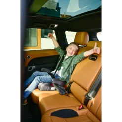 Lorelli Travel Luxe Black & Grey 15-36 Kg Isofix Booster 1007134-2339 4 Lorelli Travel Luxe Black & Grey 15-36 Kg Isofix Booster 1007134-2339 -Winkel Voor Babyreisartikelen lorelli travel luxe sfeer 2 2