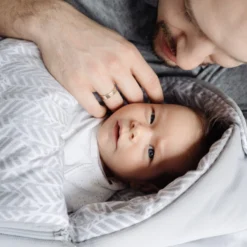 Zaffiro Beige Leaves Basic 5-in-1 Voetenzak 7589 -Winkel Voor Babyreisartikelen zaffiro basic 5 in 1 voetenzak 2 3